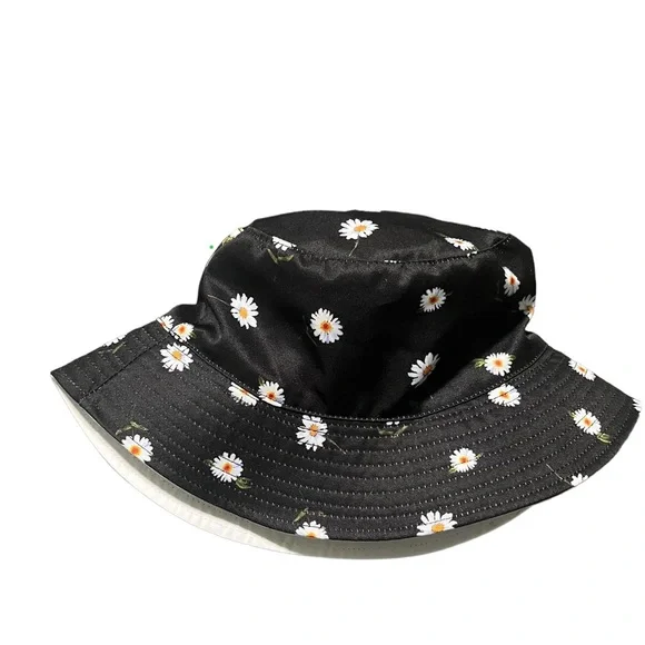 Alice + Olivia | Accessories | Alice Olivia Daisy Reversible  display picture 3